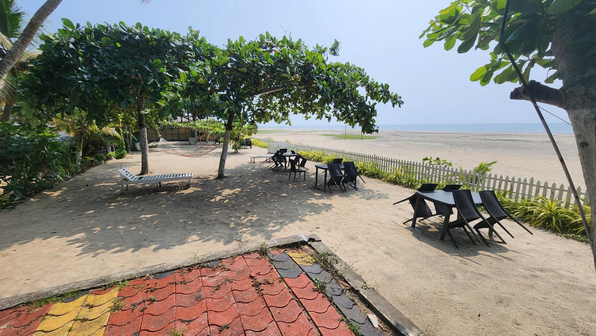 Palm Beach Resort, Alleppey Alappuzha Extérieur photo